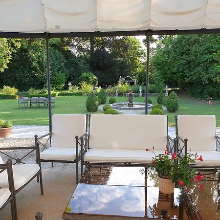 La Villa Des Arts Savigne-l'Eveque 외부 사진