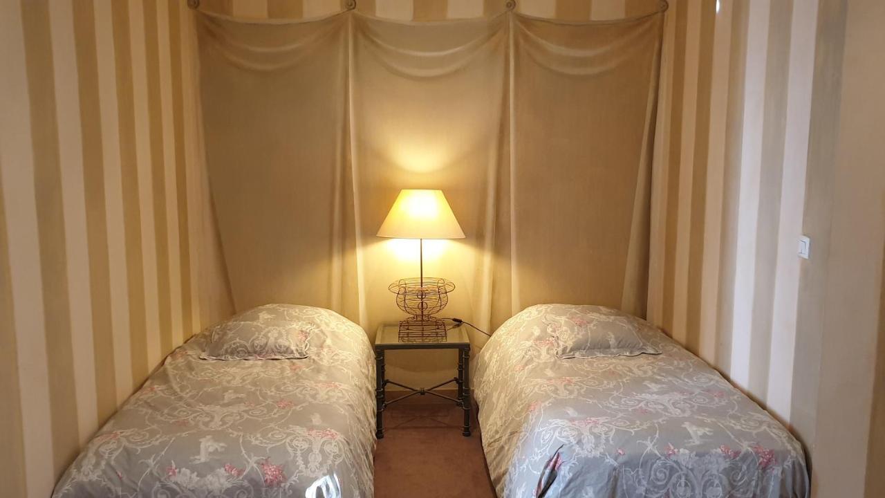 La Villa Des Arts Savigne-l'Eveque 외부 사진
